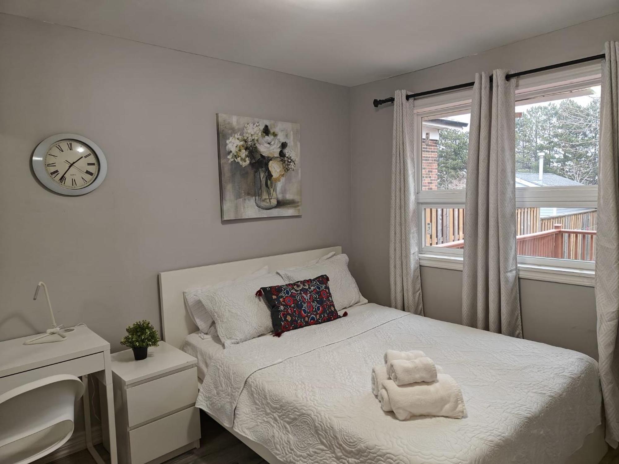 Spacious Mbr Near Kennedy Subway & Go Toronto Dış mekan fotoğraf