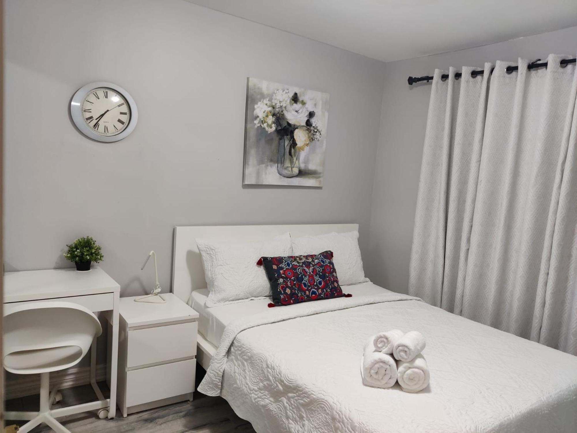 Spacious Mbr Near Kennedy Subway & Go Toronto Dış mekan fotoğraf