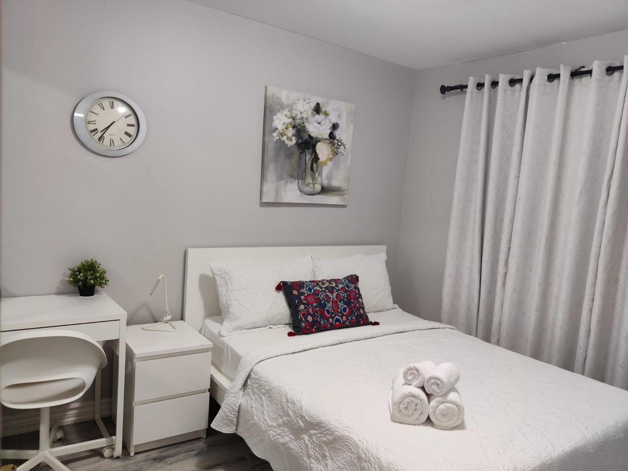 Spacious Mbr Near Kennedy Subway & Go Toronto Dış mekan fotoğraf